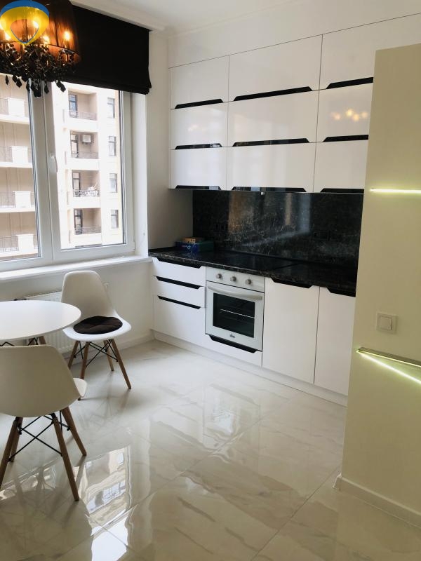 продажа однокомнатной квартиры номер A-174392 в Приморском районе, фото номер 6